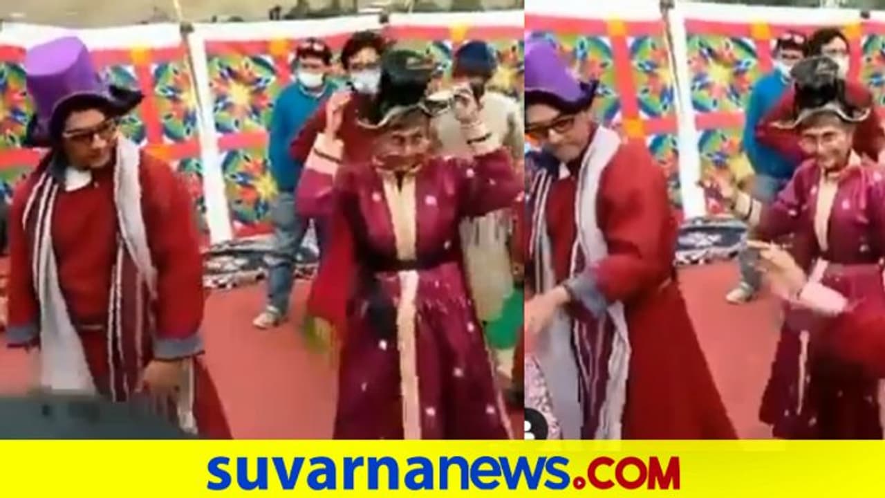 ಡಿವೋರ್ಸ್ ಆಗಿ ಕೆಲವೇ ದಿನ: ಮಾಜಿ ಪತ್ನಿ ಜೊತೆ ಸಖತ್ ಸ್ಟೆಪ್ಸ್ ಹಾಕಿದ ಅಮೀರ್ ಖಾನ್ ಡಿವೋರ್ಸ್ ಆಗಿ ಕೆಲವೇ ದಿನ: ಮಾಜಿ ಪತ್ನಿ ಜೊತೆ ಸಖತ್ ಸ್ಟೆಪ್ಸ್ ಹಾಕಿದ ಅಮೀರ್ ಖಾನ್