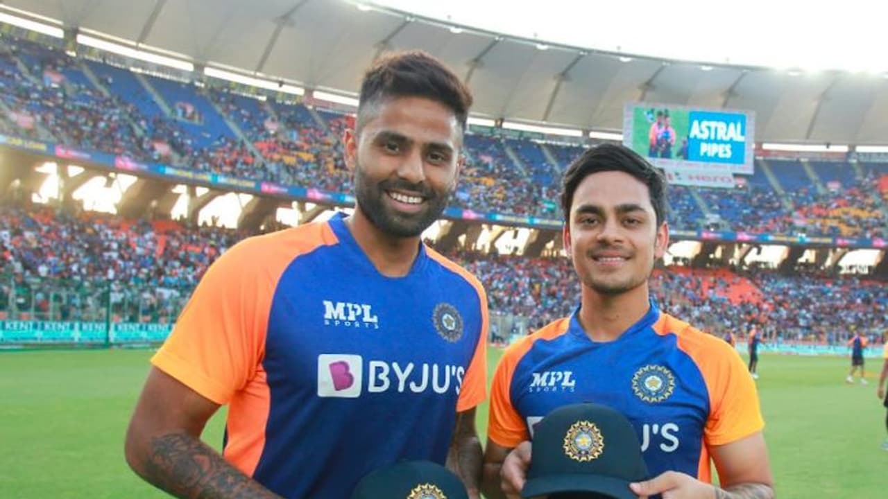 அவரு 30+ங்க.. அவரைலாம் இஷான் கிஷன், ரிஷப் பண்ட்டோட ஒப்பிடமுடியாது..! சல்மான் பட் அதிரடி அவரு 30+ங்க.. அவரைலாம் இஷான் கிஷன், ரிஷப் பண்ட்டோட ஒப்பிடமுடியாது..! சல்மான் பட் அதிரடி