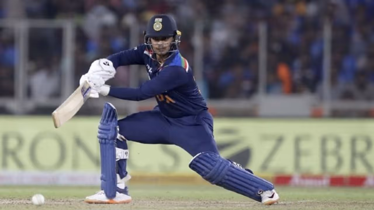 ಟಿ20 ಬಳಿಕ ಏಕದಿನ ಪದಾರ್ಪಣಾ ಪಂದ್ಯದಲ್ಲಿ ಇಶಾನ್ ಕಿಶನ್ ಅರ್ಧಶತಕ ದಾಖಲೆ! ಟಿ20 ಬಳಿಕ ಏಕದಿನ ಪದಾರ್ಪಣಾ ಪಂದ್ಯದಲ್ಲಿ ಇಶಾನ್ ಕಿಶನ್ ಅರ್ಧಶತಕ ದಾಖಲೆ!