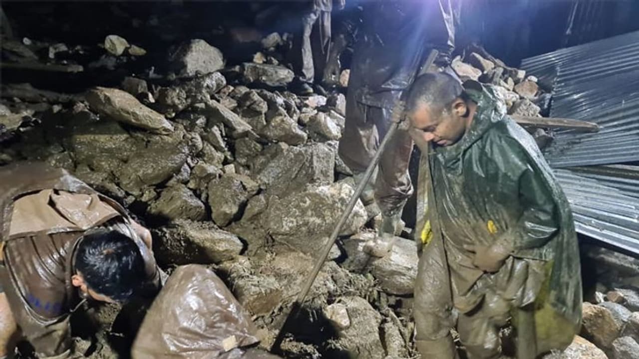 मानसून ALERT: उत्तर भारत में 21 जुलाई तक भारी बारिश के आसार, उत्तरकाशी में बादल फटने से 3 की मौत