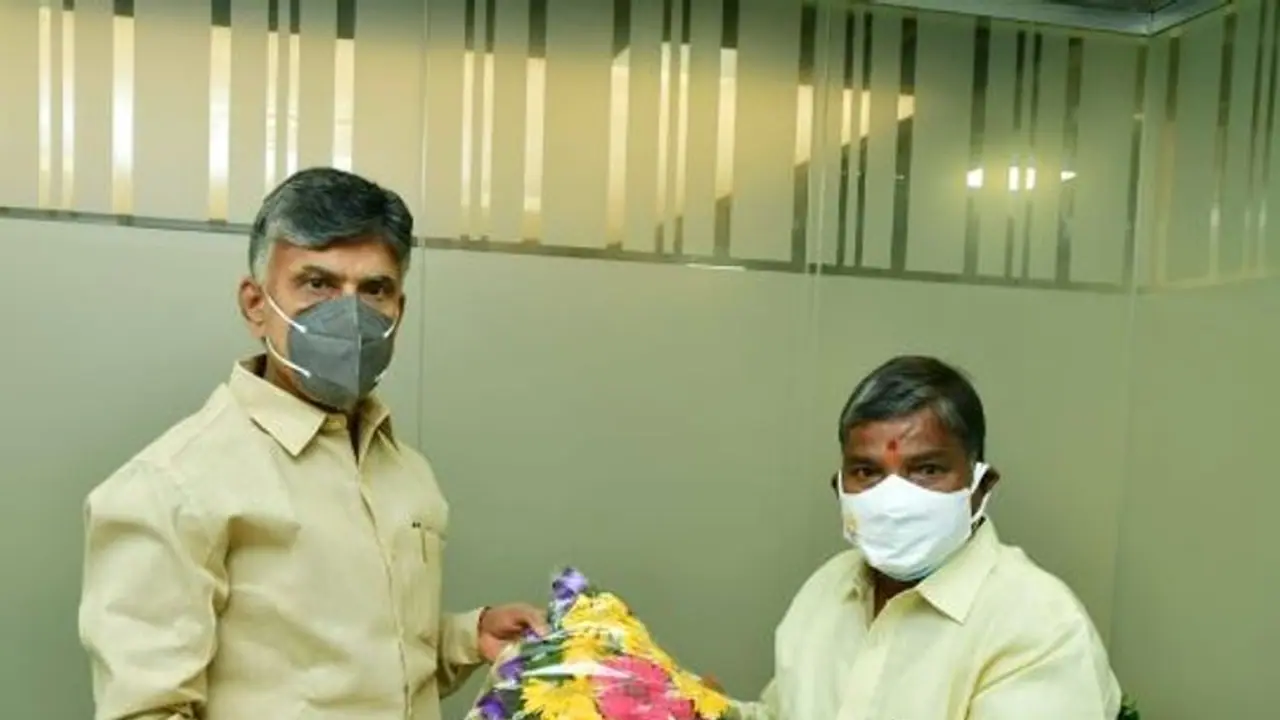 మునుగోడు బైపోల్ 2022: పోటీకి దూరంగా ఉండాలని టీడీపీ నిర్ణయం మునుగోడు బైపోల్ 2022: పోటీకి దూరంగా ఉండాలని టీడీపీ నిర్ణయం