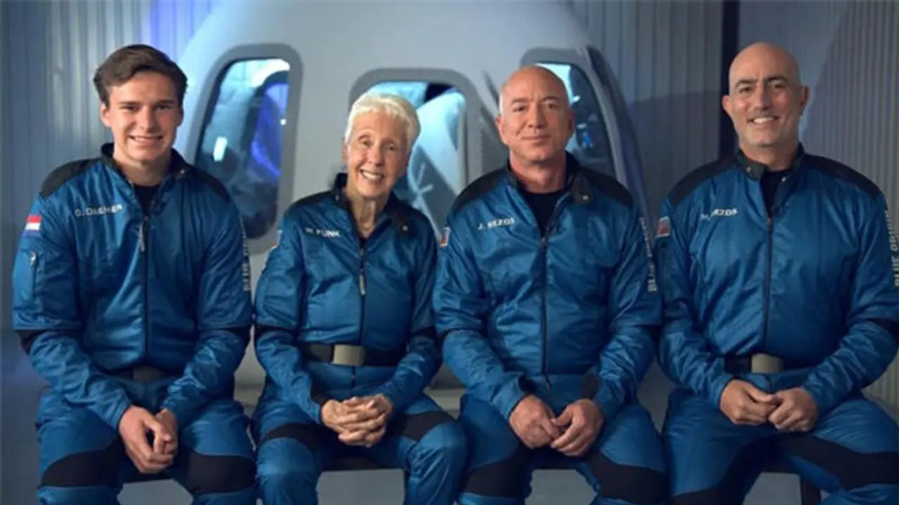 ಸ್ಪೇಸ್‌ ಟೂರಿಸಂ ಶುರು: ಬಾಹ್ಯಾಕಾಶಕ್ಕೆ ಹೋಗಿ ಬಂದ ನಂ.1 ಶ್ರೀಮಂತ ಬೆಜೋಸ್‌!