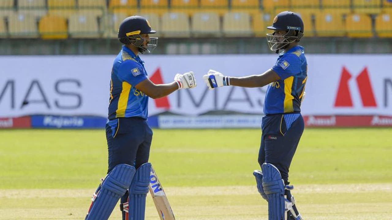 INDvSL 2ನೇ ಏಕದಿನ; ಟೀಂ ಇಂಡಿಯಾಗೆ 276 ರನ್ ಟಾರ್ಗೆಟ್ ನೀಡಿದ ಲಂಕಾ!