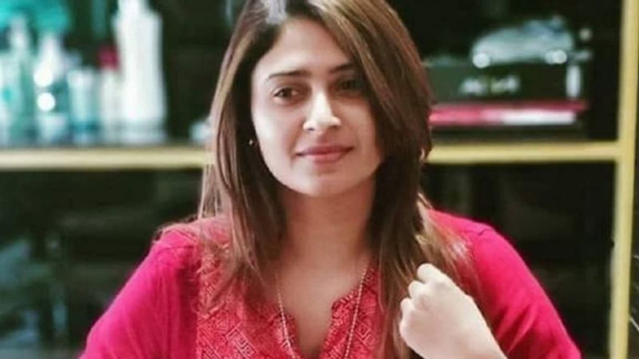 ആയിഷ സുൽത്താനക്കെതിരെ ലക്ഷദ്വീപ് പൊലീസ്; എഫ്ഐആർ റദ്ദാക്കരുത്, അന്വേഷണം തുടരാൻ അനുവദിക്കണമെന്നും ആവശ്യം