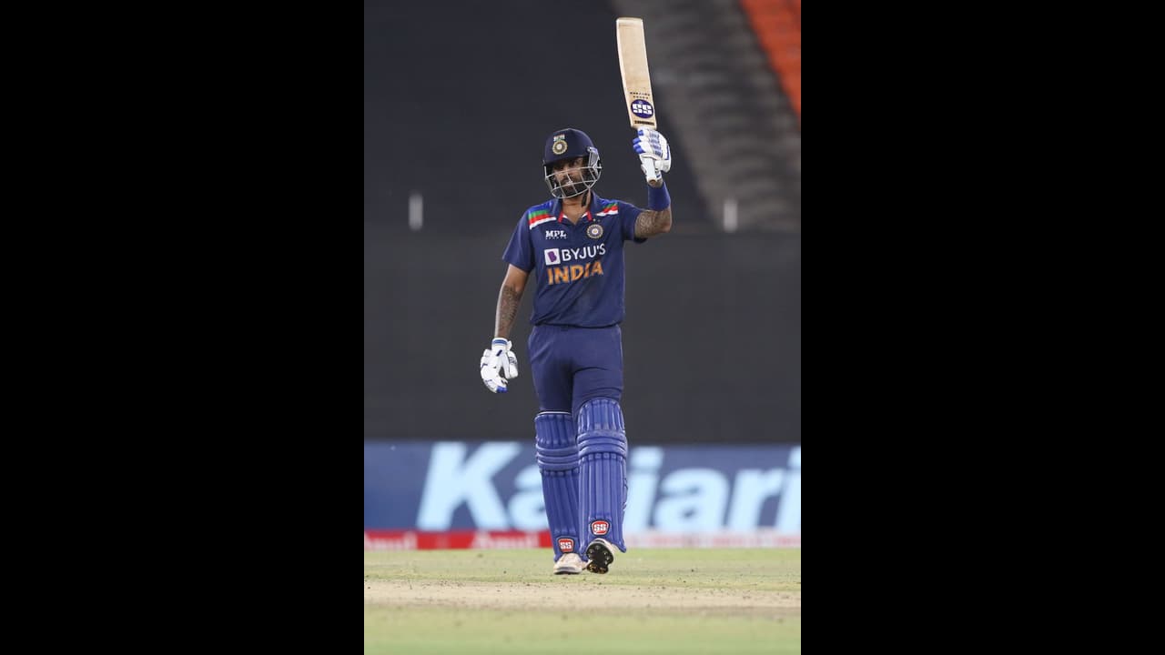 'B Team' meme fest breaks out following India's ODI series win over Sri Lanka in 2nd ODI 'B Team' meme fest breaks out following India's ODI series win over Sri Lanka in 2nd ODI