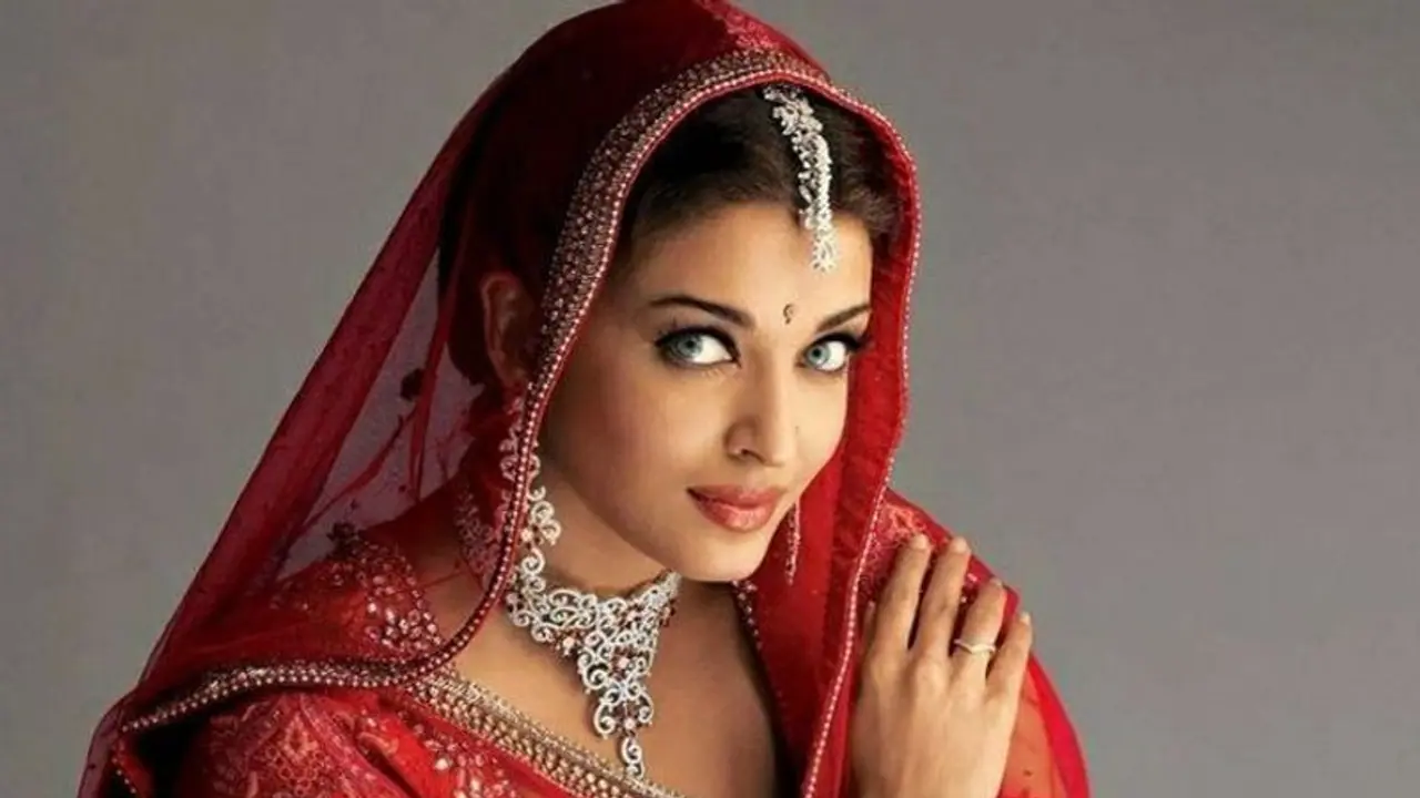 500 करोड़ के बजट वाली ऐश्वर्या राय की वो फिल्म जिसमें ऐसा होगा बच्चन बहू का रोल, शेयर की First Photo 500 करोड़ के बजट वाली ऐश्वर्या राय की वो फिल्म जिसमें ऐसा होगा बच्चन बहू का रोल, शेयर की First Photo