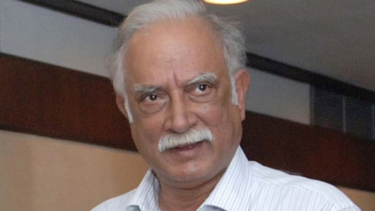 మాన్సాస్ట్రస్ట్ వివాదంలో మరో ట్విస్ట్: ఛైర్మెన్ పదవి నుండి ఆశోక్గజపతిరాజును తప్పించాలని ఊర్మిళ పిటిషన్ మాన్సాస్ట్రస్ట్ వివాదంలో మరో ట్విస్ట్: ఛైర్మెన్ పదవి నుండి ఆశోక్గజపతిరాజును తప్పించాలని ఊర్మిళ పిటిషన్