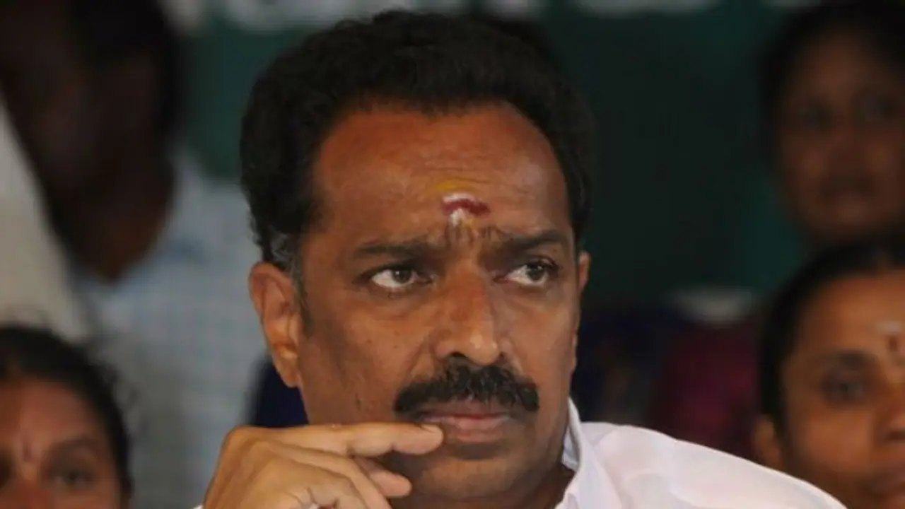 Vijaya Baskar : செக் வைத்த போலீஸ்.!! எம்.ஆர் விஜயபாஸ்கர் திடீர் தலைமறைவு.? காரணம் என்ன.?