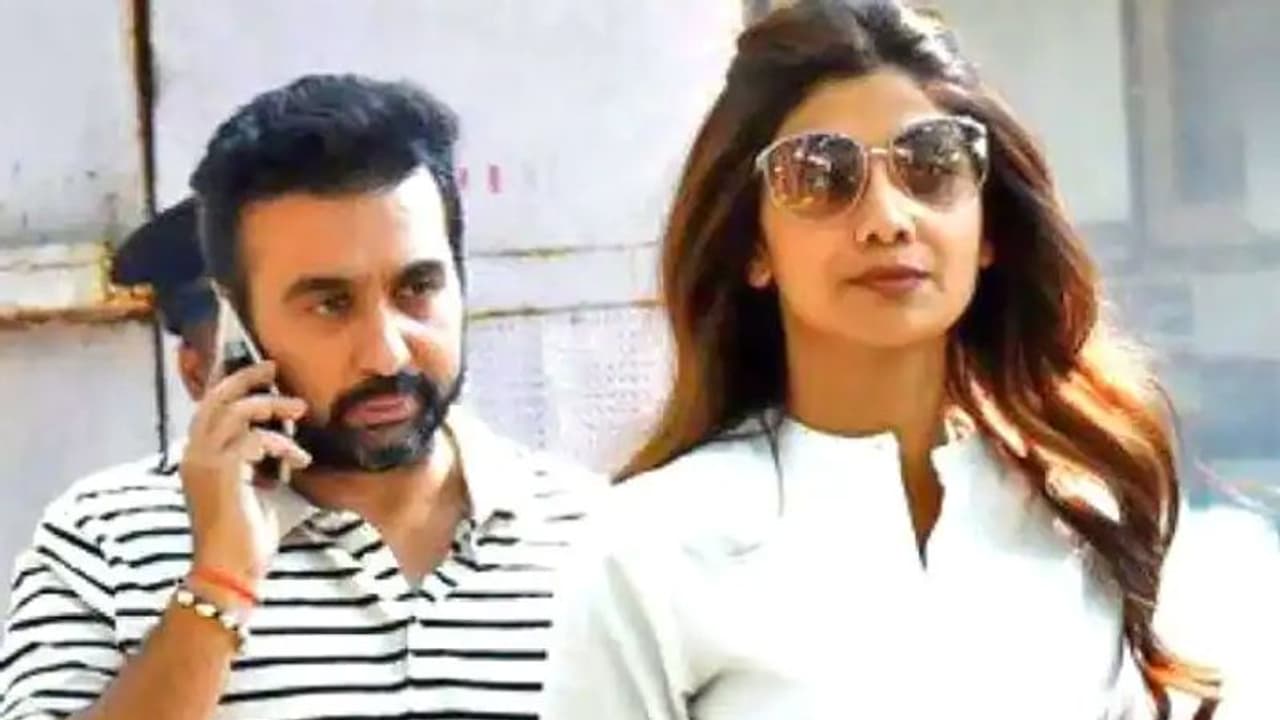 फरार आरोपी यश ठाकुर ने किया ACB को मेल गिरफ्तारी से बचने कुंद्रा ने पुलिस को दी थी 25 लाख रुपए की रिश्वत फरार आरोपी यश ठाकुर ने किया ACB को मेल गिरफ्तारी से बचने कुंद्रा ने पुलिस को दी थी 25 लाख रुपए की रिश्वत