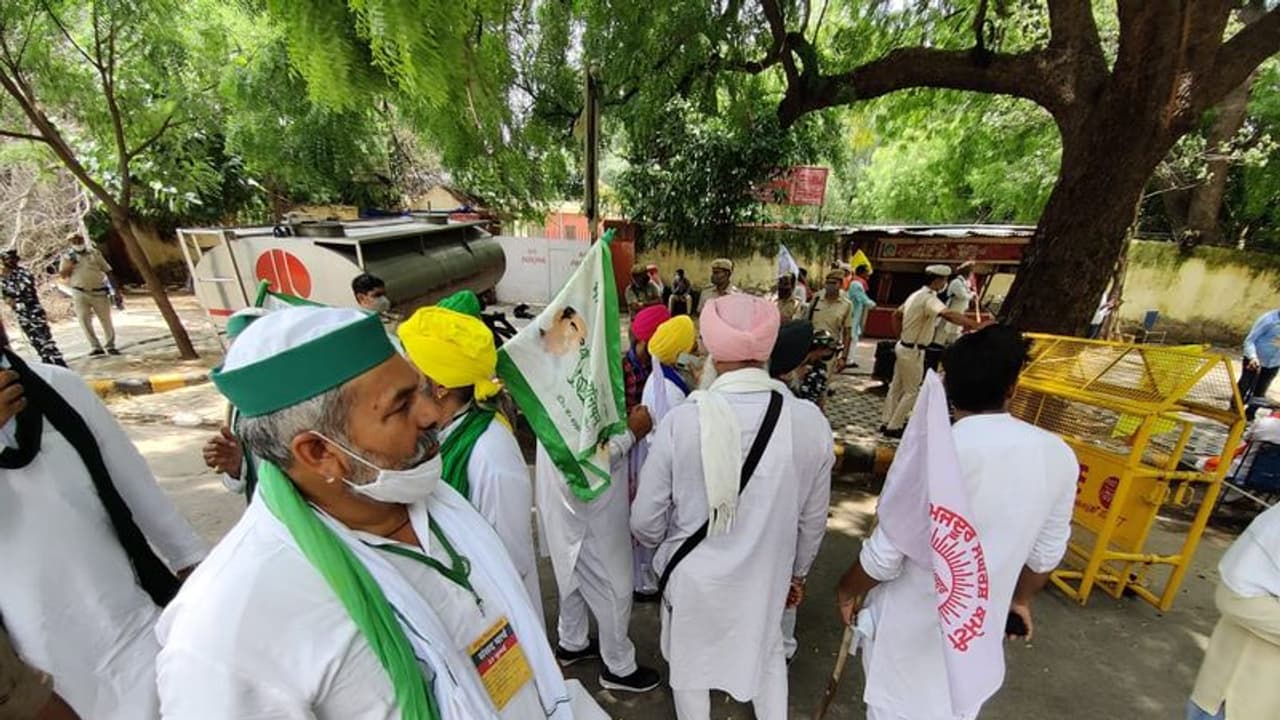 'তালিবানি সরকার দেশ চালাচ্ছে', হরিয়ানার কৃষকদের ওপর লাঠি চার্জে কৃষক নেতা কাঠগড়ায় তুললেন বিজেপিকে