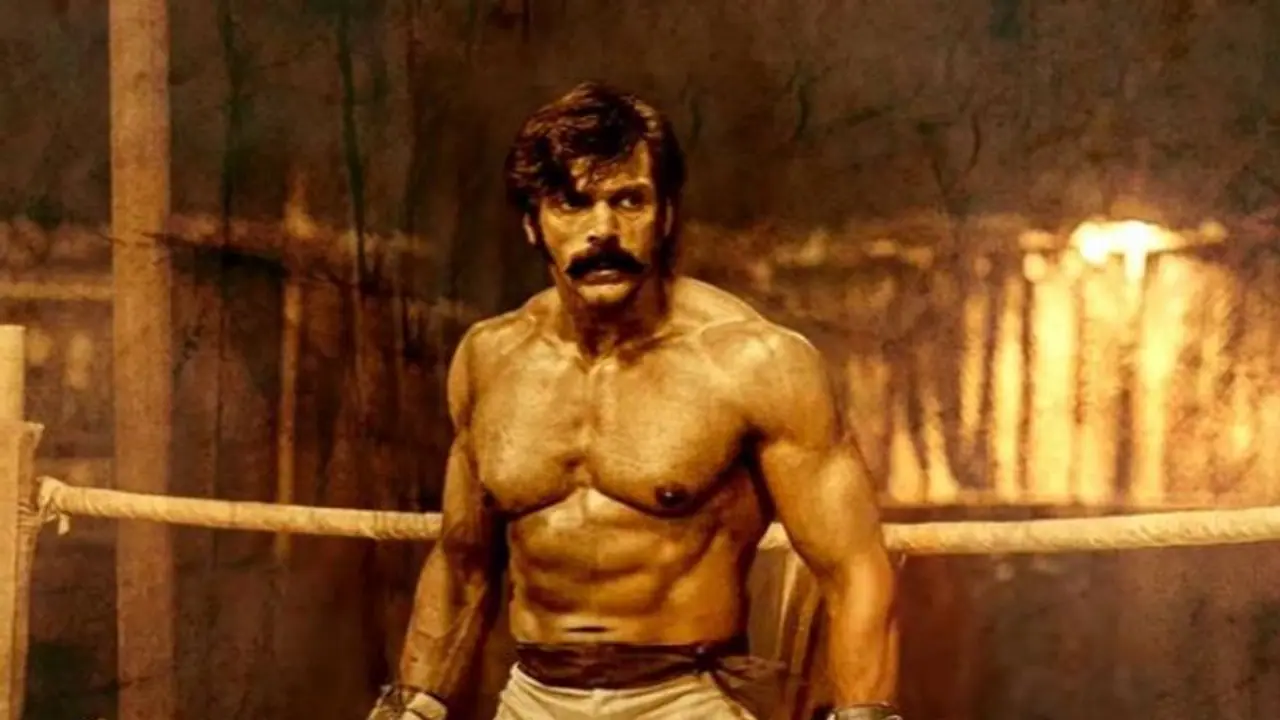 வெளிநாட்டு பெண்ணை ஏமாற்றிய நடிகர் ஆர்யா..? சார்பட்டா படக்குழுவினருக்கு வந்த சங்கடம்..!