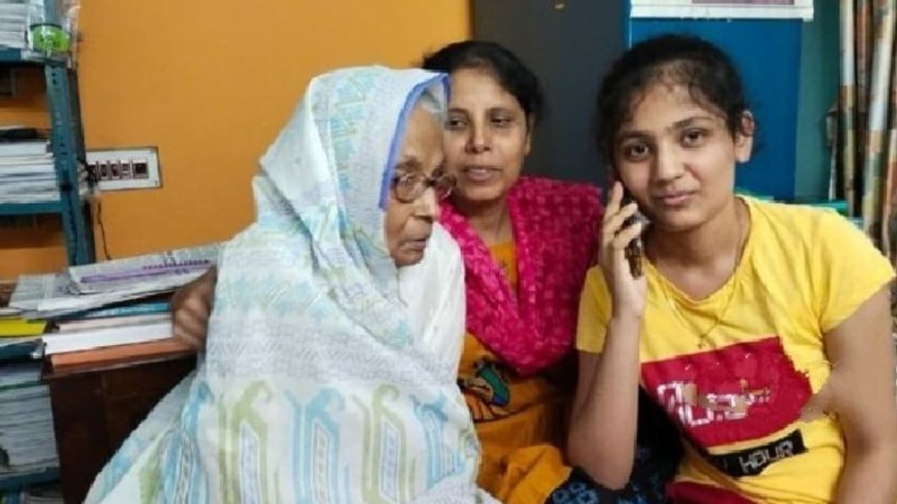 কবিতা লেখার প্যাশনকে সঙ্গী করেই বিজ্ঞানী হওয়ার স্বপ্ন, উচ্চমাধ্যমিকে প্রথম হয়ে তাক লাগাল রুমনা সুলতানা