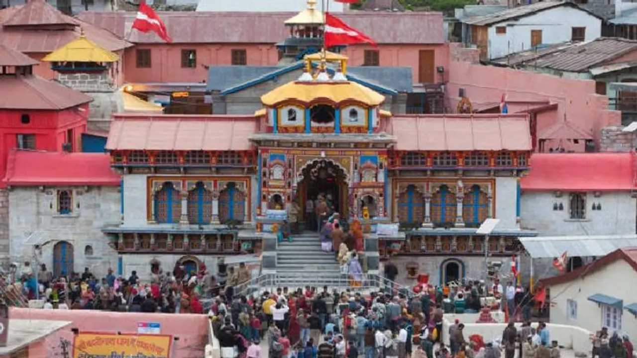 Heavy rains lash Uttarakhand: Badrinath Yatra halted as precautionary measure, red alert in Chamoli Heavy rains lash Uttarakhand: Badrinath Yatra halted as precautionary measure, red alert in Chamoli