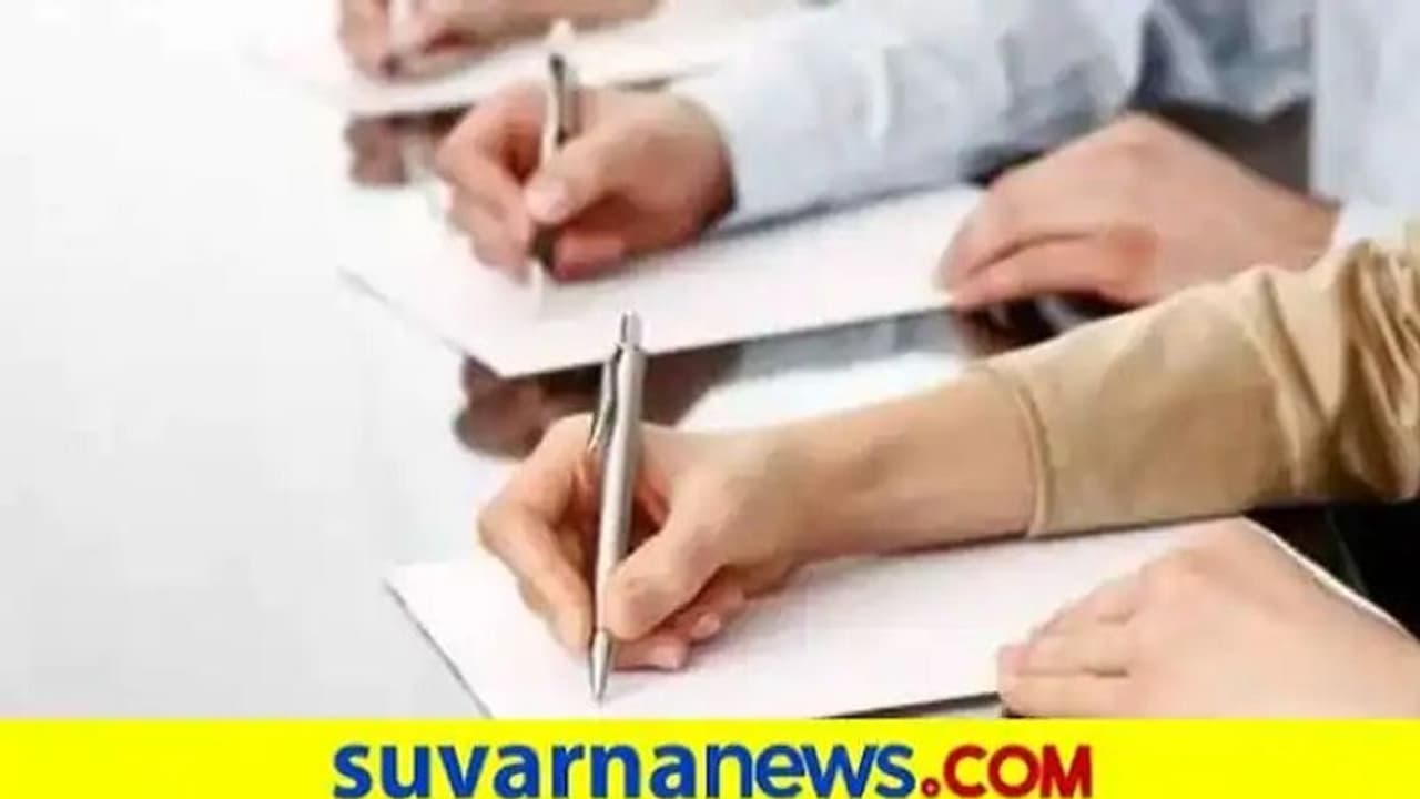 ಕೂಡ್ಲಿಗಿ: ತಂದೆ ಸಾವಿನ ದುಃಖದಲ್ಲೂ SSLC ಪರೀಕ್ಷೆ ಬರೆದ ವಿದ್ಯಾರ್ಥಿನಿ ಕೂಡ್ಲಿಗಿ: ತಂದೆ ಸಾವಿನ ದುಃಖದಲ್ಲೂ SSLC ಪರೀಕ್ಷೆ ಬರೆದ ವಿದ್ಯಾರ್ಥಿನಿ