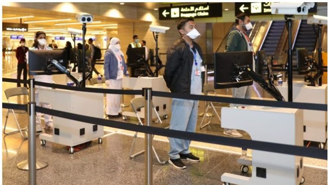 യാത്രാ നിബന്ധനകളില് മാറ്റം വരുത്തി ഖത്തര്: വാക്സിനെടുത്തവര്ക്കും ഹോട്ടല് ക്വാറന്റീന് നിര്ബന്ധമാക്കി യാത്രാ നിബന്ധനകളില് മാറ്റം വരുത്തി ഖത്തര്: വാക്സിനെടുത്തവര്ക്കും ഹോട്ടല് ക്വാറന്റീന് നിര്ബന്ധമാക്കി