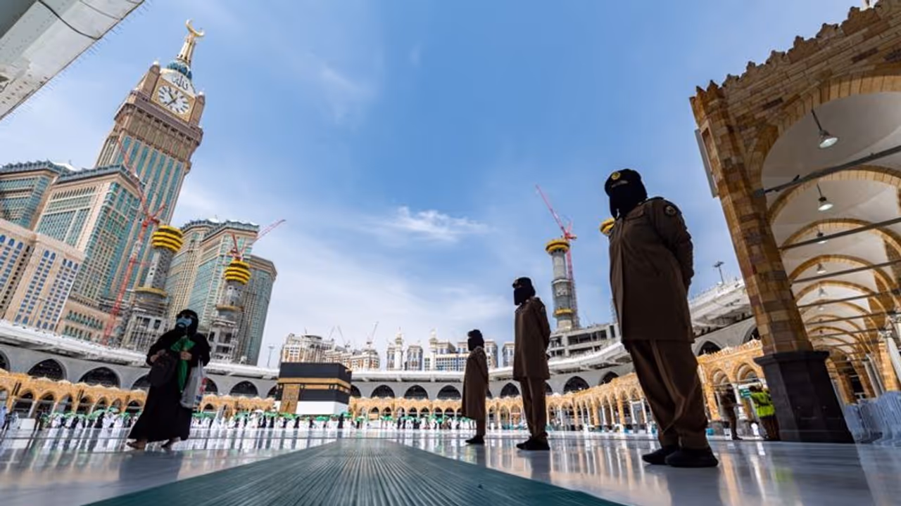 Haj 2023: With SBI forex card, 1.4 lakh people could enjoy 'cashless' pilgrimage Haj 2023: With SBI forex card, 1.4 lakh people could enjoy 'cashless' pilgrimage