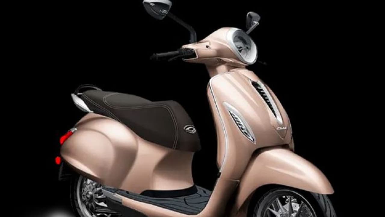 Chetak : പഴമ പേരിൽ മാത്രം, ലുക്കിലും വർക്കിലും കേമൻ; ചേതക്കിന്റെ ഉത്പാദനം കൂട്ടാൻ പ്ലാന്റുമായി ബജാജ്