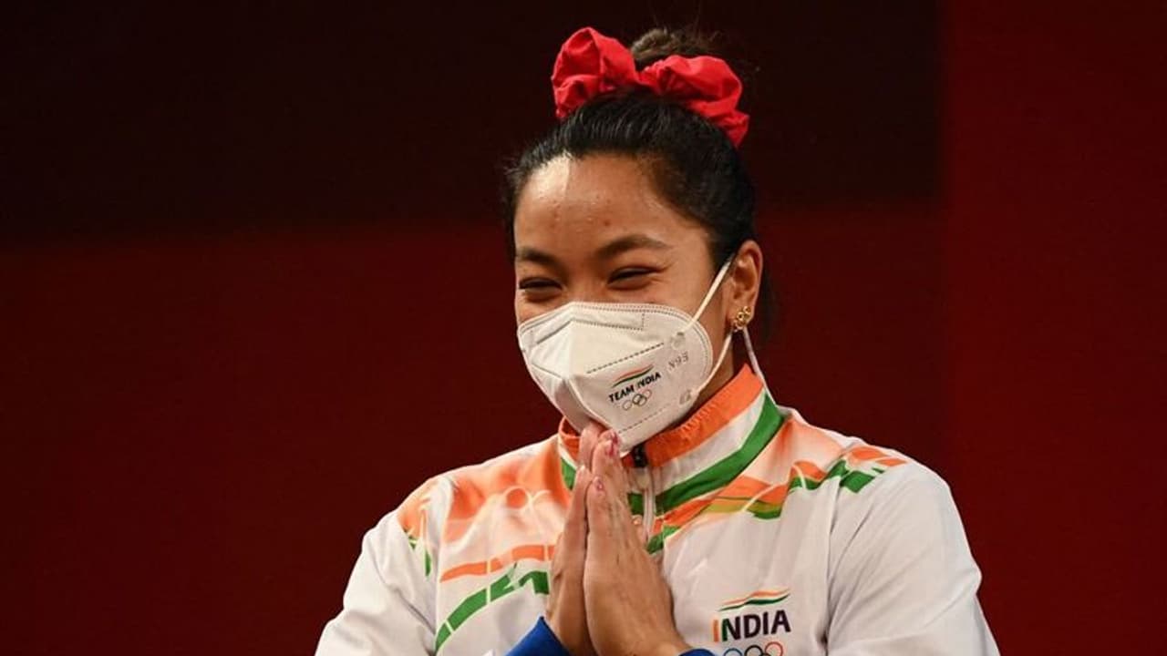 ಟೋಕಿಯೋ ಒಲಿಂಪಿಕ್ಸ್; ಮೀರಾಬಾಯಿ ಪರಿಶ್ರಮದಿಂದ ಪದಕಪಟ್ಟಿಯಲ್ಲಿ ಭಾರತಕ್ಕೆ 12ನೇ ಸ್ಥಾನ! ಟೋಕಿಯೋ ಒಲಿಂಪಿಕ್ಸ್; ಮೀರಾಬಾಯಿ ಪರಿಶ್ರಮದಿಂದ ಪದಕಪಟ್ಟಿಯಲ್ಲಿ ಭಾರತಕ್ಕೆ 12ನೇ ಸ್ಥಾನ!