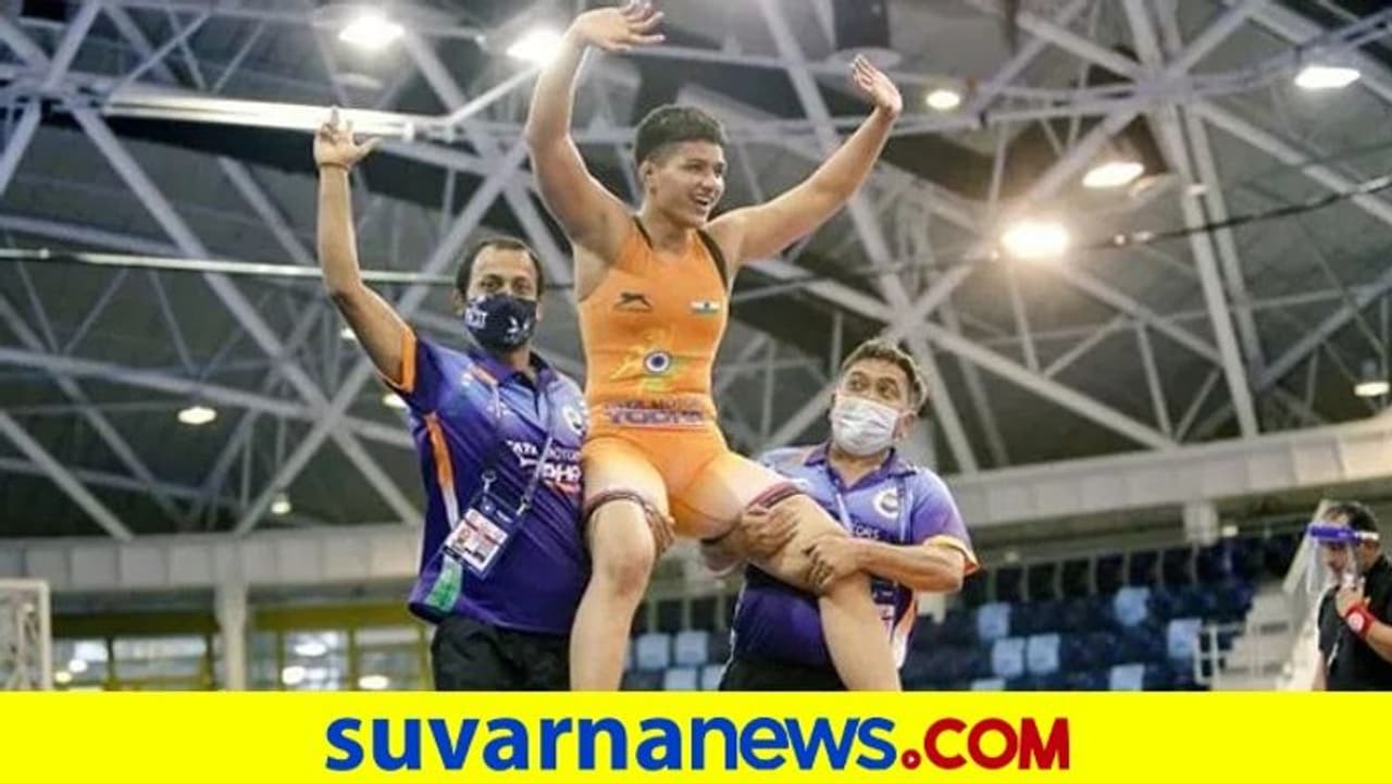 ಪ್ರಿಯಾ ಮಲಿಕ್ ಚಿನ್ನದ ಪದಕವನ್ನು ಒಲಿಂಪಿಕ್ ಮೆಡಲ್ ಎಂದು ಕಾಂಗ್ರೆಸ್ ಟ್ವೀಟ್, ಬಳಿಕ ಡಿಲೀಟ್! ಪ್ರಿಯಾ ಮಲಿಕ್ ಚಿನ್ನದ ಪದಕವನ್ನು ಒಲಿಂಪಿಕ್ ಮೆಡಲ್ ಎಂದು ಕಾಂಗ್ರೆಸ್ ಟ್ವೀಟ್, ಬಳಿಕ ಡಿಲೀಟ್!