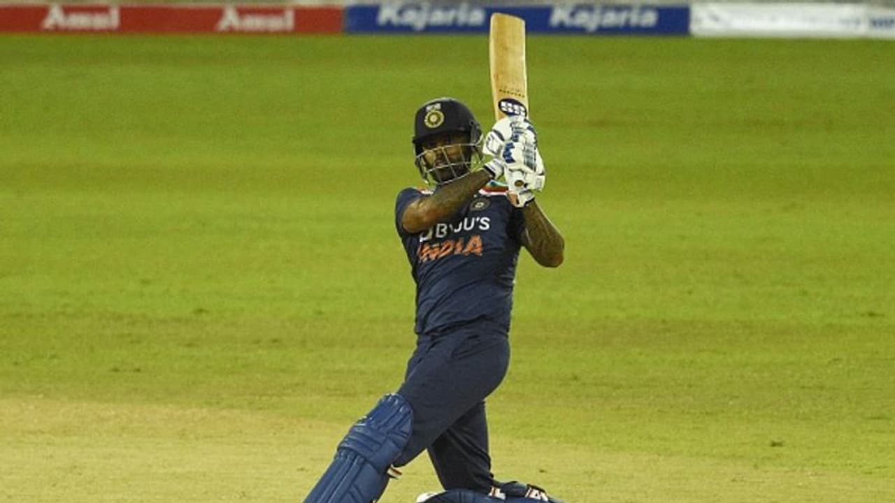 Ind vs WI: ಸೂರ್ಯ ಅರ್ಧಶತಕ, ವಿಂಡೀಸ್ಗೆ ಸ್ಪರ್ಧಾತ್ಮಕ ಗುರಿ ನೀಡಿದ ಟೀಂ ಇಂಡಿಯಾ Ind vs WI: ಸೂರ್ಯ ಅರ್ಧಶತಕ, ವಿಂಡೀಸ್ಗೆ ಸ್ಪರ್ಧಾತ್ಮಕ ಗುರಿ ನೀಡಿದ ಟೀಂ ಇಂಡಿಯಾ