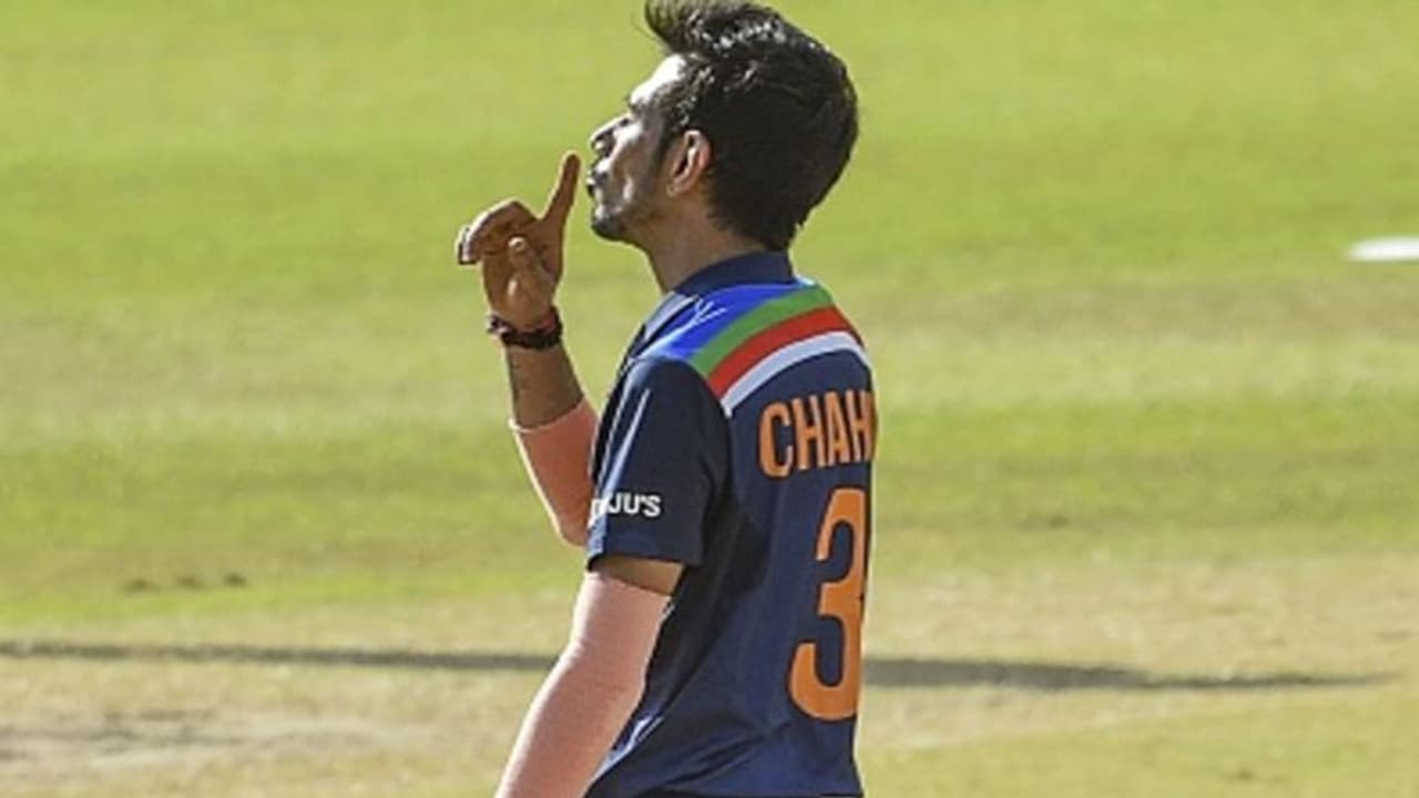 கண்டிப்பா சாஹலை விட அவர்தான் சிறந்த ஸ்பின்னர்.. சாஹலுக்கு இந்திய டி20 அணியில் இடம் கிடைக்காததில் வியப்பில்லை