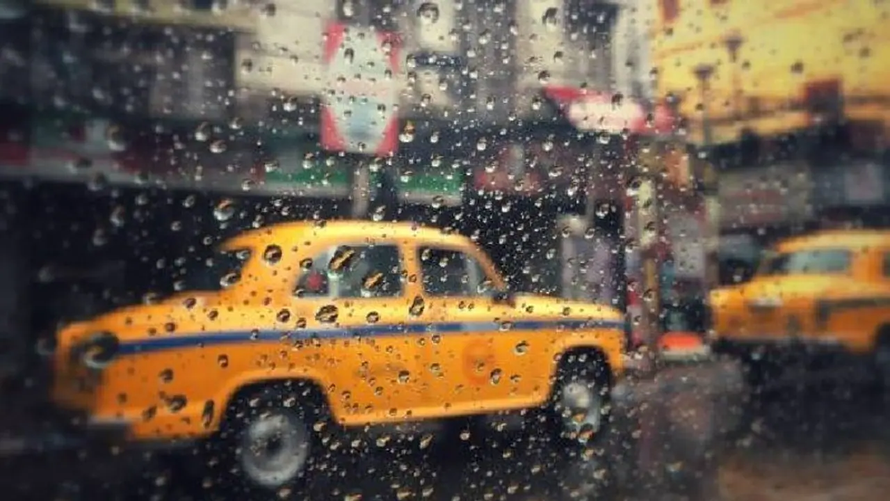 সকালেই ৩ জেলায় বজ্রবিদ্যুৎ সহ বৃষ্টি, নিম্নচাপের জেরে প্রবল বর্ষণ দক্ষিণবঙ্গে সকালেই ৩ জেলায় বজ্রবিদ্যুৎ সহ বৃষ্টি, নিম্নচাপের জেরে প্রবল বর্ষণ দক্ষিণবঙ্গে