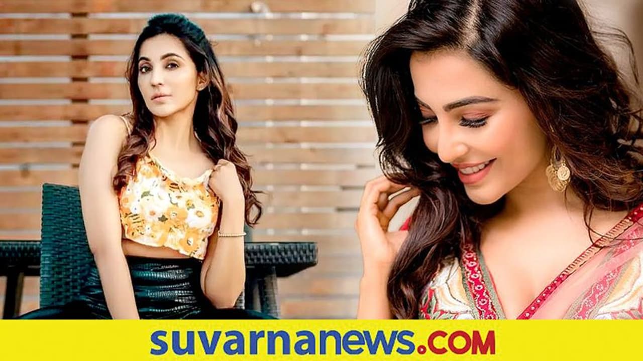 'ಅರ್ಜುನ್ ರೆಡ್ಡಿ' ರೊಮ್ಯಾನ್ಸ್ ಹೆಚ್ಚಿದೆ; ಸಿನಿಮಾ ಕೈ ಬಿಟ್ಟು ಪಶ್ಚಾತ್ತಾಪ ಪಟ್ಟ ನಟಿ! 'ಅರ್ಜುನ್ ರೆಡ್ಡಿ' ರೊಮ್ಯಾನ್ಸ್ ಹೆಚ್ಚಿದೆ; ಸಿನಿಮಾ ಕೈ ಬಿಟ್ಟು ಪಶ್ಚಾತ್ತಾಪ ಪಟ್ಟ ನಟಿ!