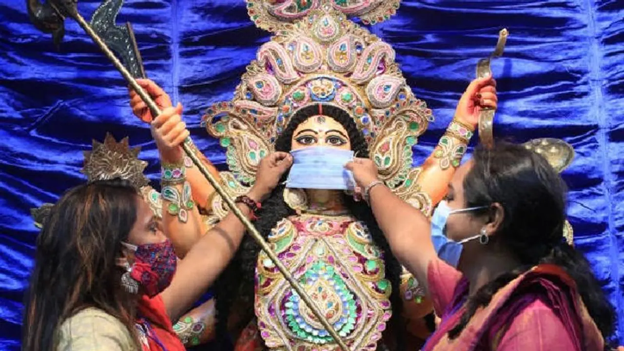 Durga Puja 2021: করোনা সংক্রমণ রুখতে দুর্গাপুজোয় নয়া নির্দেশিকা জারি করল কলকাতা পুলিশ Durga Puja 2021: করোনা সংক্রমণ রুখতে দুর্গাপুজোয় নয়া নির্দেশিকা জারি করল কলকাতা পুলিশ