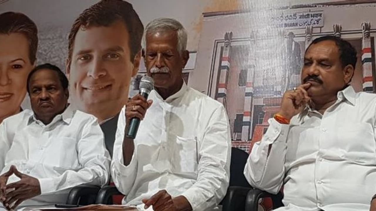 దళిత బంధు ఓకే... సీఎం కేసీఆర్ పైనే మా అనుమానాలన్నీ: కాంగ్రెస్ నేత కోదండ రెడ్డి