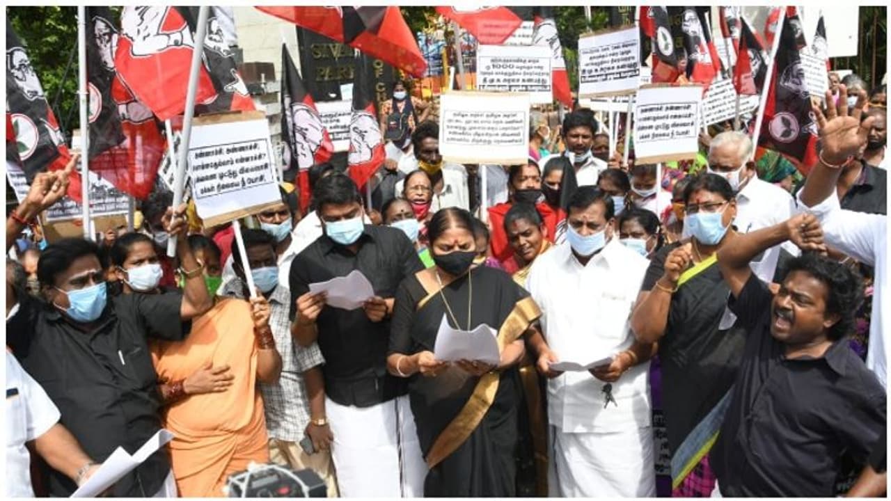 #திமுக_சொன்னீங்களே_செஞ்சீங்களா ... தமிழகம் முழுவதும் அதிமுக ஆர்ப்பாட்டம்..! #திமுக_சொன்னீங்களே_செஞ்சீங்களா ... தமிழகம் முழுவதும் அதிமுக ஆர்ப்பாட்டம்..!