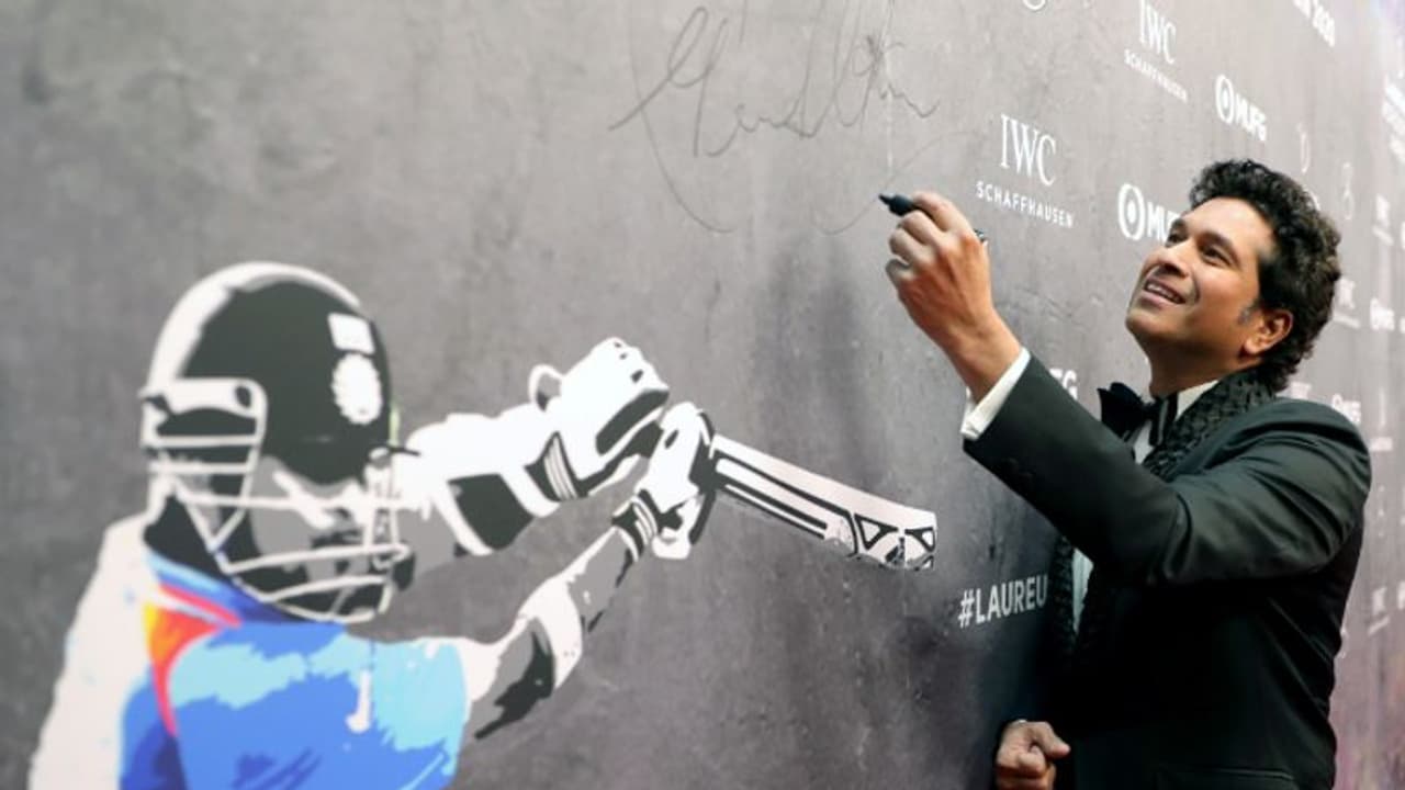 ഒളിംപിക്സില് സച്ചിന്റെ ഇഷ്ട ഇനം? തീപാറും ചര്ച്ച, ഉത്തരം തേടി ആരാധകര് ഒളിംപിക്സില് സച്ചിന്റെ ഇഷ്ട ഇനം? തീപാറും ചര്ച്ച, ഉത്തരം തേടി ആരാധകര്