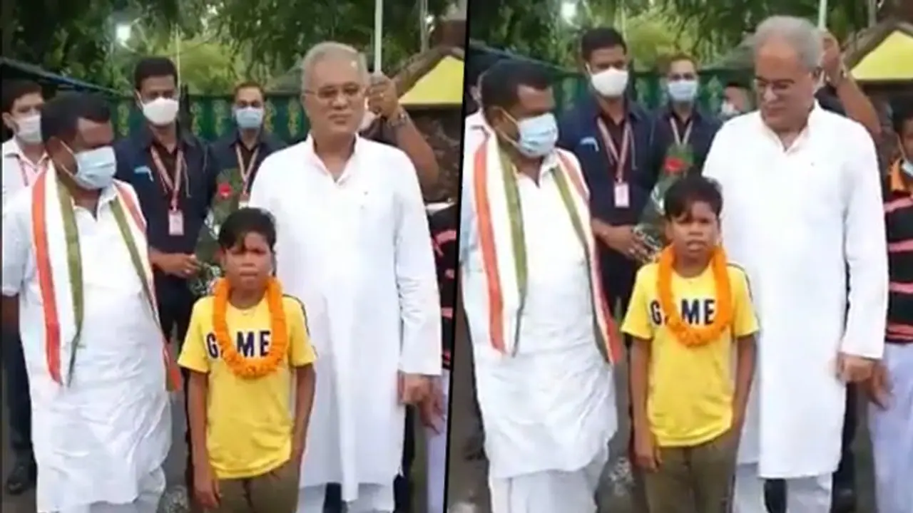 'Bachpan Ka Pyaar' boy Sahdev Dirdo felicitated by Chhattisgarh CM Bhupesh Baghel; Watch video 'Bachpan Ka Pyaar' boy Sahdev Dirdo felicitated by Chhattisgarh CM Bhupesh Baghel; Watch video