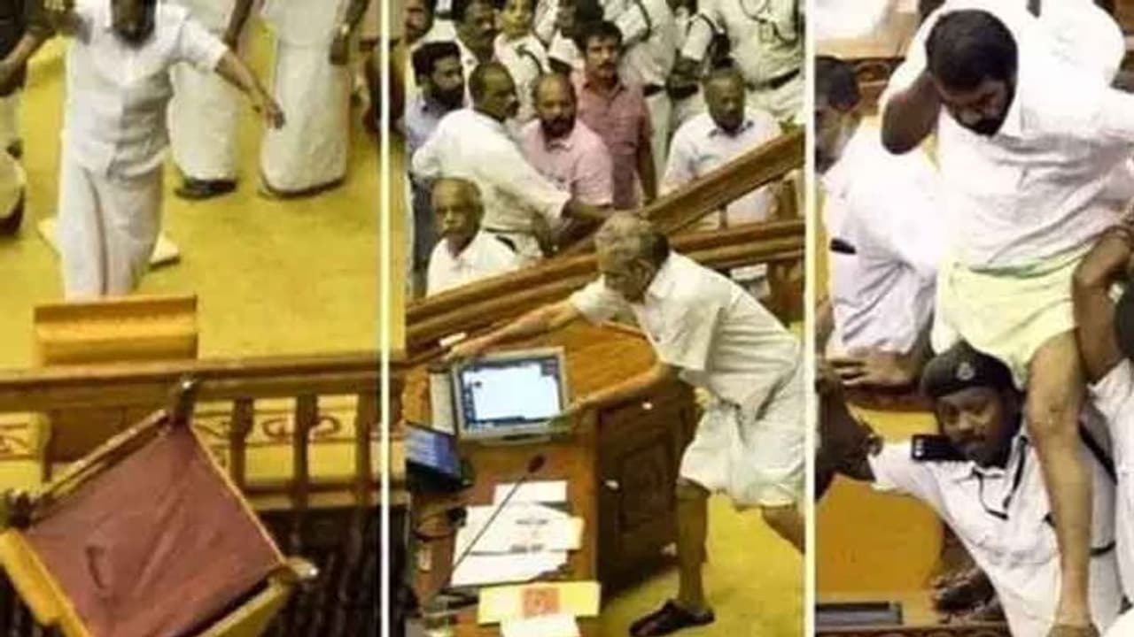 V Sivankutty| നിയമസഭാ കയ്യാങ്കളി കേസ്; റിവ്യൂ ഹര്ജിയുമായി പ്രതികള് ഹൈക്കോടതിയില് V Sivankutty| നിയമസഭാ കയ്യാങ്കളി കേസ്; റിവ്യൂ ഹര്ജിയുമായി പ്രതികള് ഹൈക്കോടതിയില്