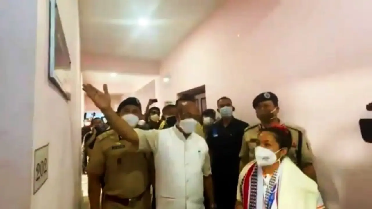 Rare gesture: Manipur Chief Minister shows Mirabai Chanu her new office Rare gesture: Manipur Chief Minister shows Mirabai Chanu her new office