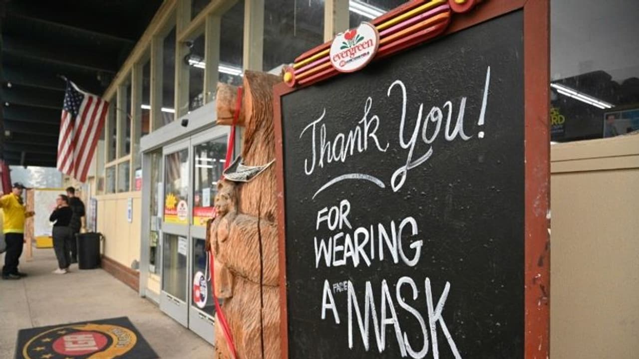 കൊവി‍ഡ് 19; യുഎസിൽ വീണ്ടും മാസ്ക് നിർബന്ധമാക്കി