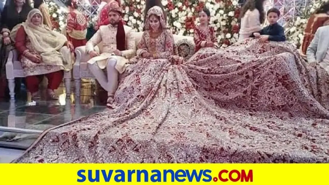 100 ಕೆಜಿ ಲೆಹಂಗಾ ಧರಿಸಿದ ವಧು..! ಸ್ಟೇಜ್ ತುಂಬಾ ಹರಡಿತ್ತು ದುಬಾರಿ ಬಟ್ಟೆ 100 ಕೆಜಿ ಲೆಹಂಗಾ ಧರಿಸಿದ ವಧು..! ಸ್ಟೇಜ್ ತುಂಬಾ ಹರಡಿತ್ತು ದುಬಾರಿ ಬಟ್ಟೆ