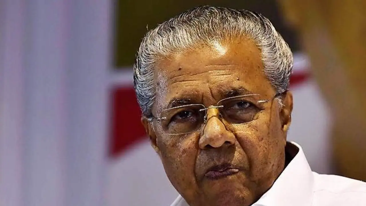 സവർക്കറുടെ മാപ്പ് ജയിലിൽ കിടക്കാൻ പ്രയാസമുള്ളത് കൊണ്ട്;പ്രതിരോധമന്ത്രിയുടെ പ്രസ്താവനയെ വിമർശിച്ച് മുഖ്യമന്ത്രി