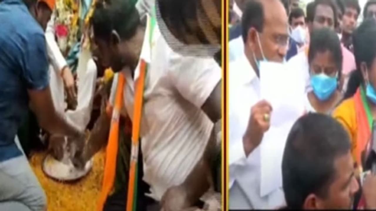 ముందు నేను వాళ్ల కాళ్లు మొక్కా.. ఆ తర్వాతే నా కాళ్లు కడిగించుకున్నా: పాలాభిషేకం వివాదంపై ఈటల స్పందన