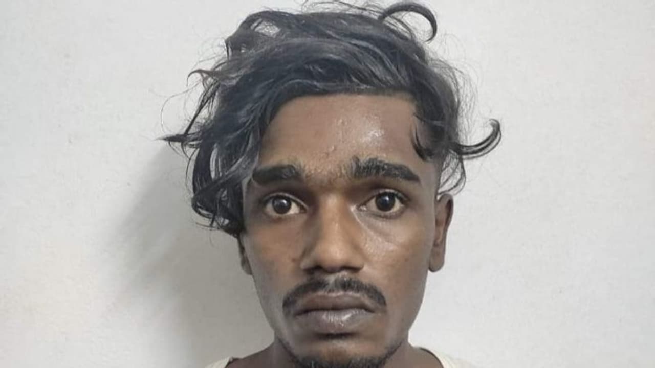 കൂട്ടപ്പരാതി; സ്ത്രീകളെ വീട്ടിൽ കയറി അപമാനിക്കൽ പതിവാക്കിയ പ്രതിയെ പിടികൂടി പൊലീസ് കൂട്ടപ്പരാതി; സ്ത്രീകളെ വീട്ടിൽ കയറി അപമാനിക്കൽ പതിവാക്കിയ പ്രതിയെ പിടികൂടി പൊലീസ്