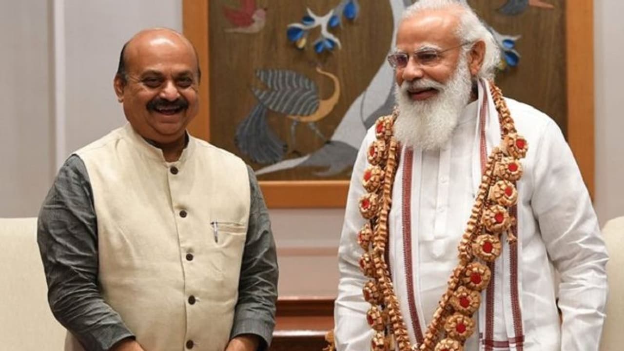 PM ಮೋದಿ ಭೇಟಿಯಾದ CM ಬೊಮ್ಮಾಯಿಗೆ ಸಿಕ್ತು ಕರ್ನಾಟಕದ ಅಭಿವೃದ್ಧಿ ಭರವಸೆ! PM ಮೋದಿ ಭೇಟಿಯಾದ CM ಬೊಮ್ಮಾಯಿಗೆ ಸಿಕ್ತು ಕರ್ನಾಟಕದ ಅಭಿವೃದ್ಧಿ ಭರವಸೆ!