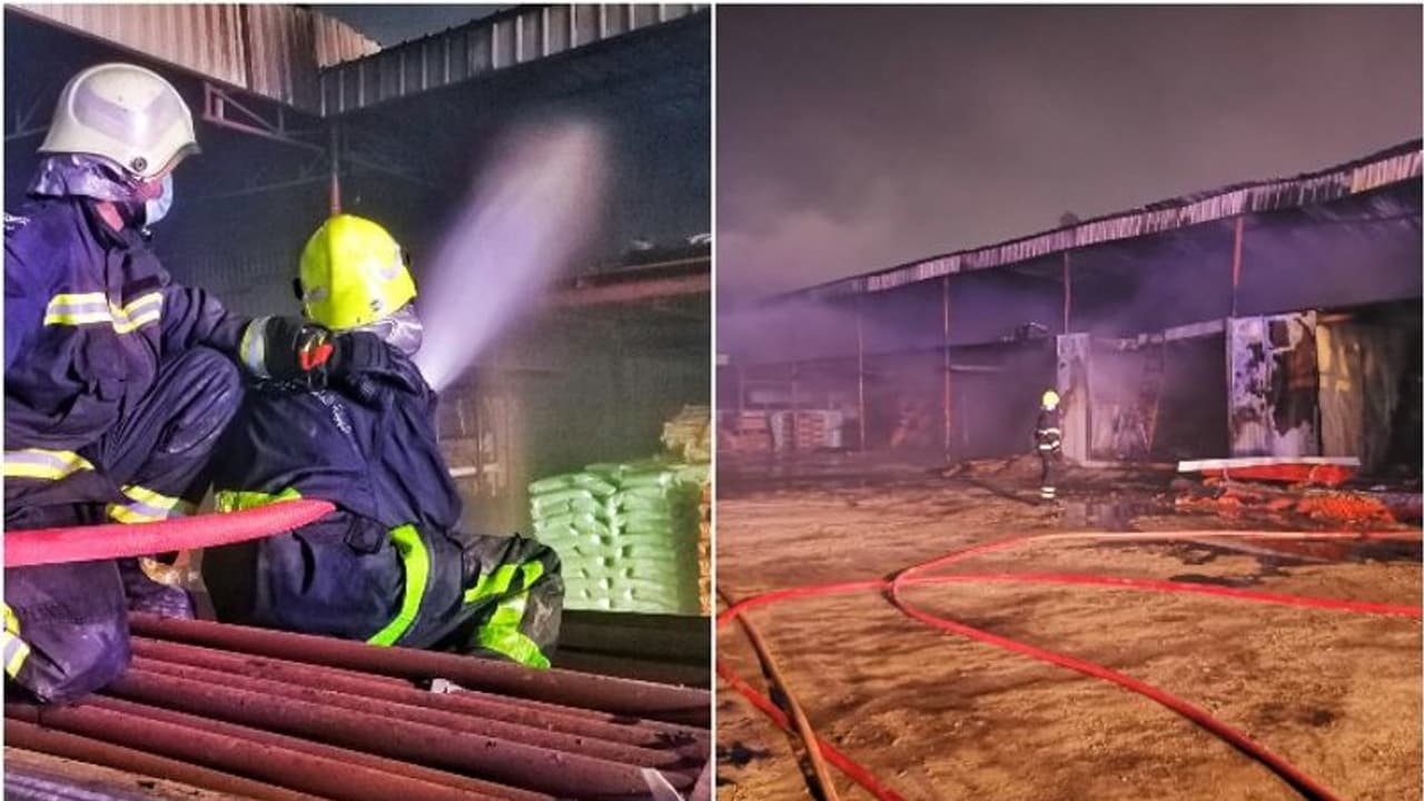 ഒമാനില് വെയര്ഹൗസിന് തീപിടിച്ചു ഒമാനില് വെയര്ഹൗസിന് തീപിടിച്ചു