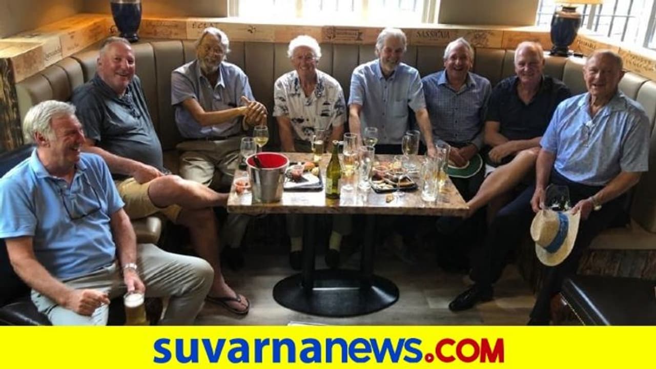 ಇಂಗ್ಲೆಂಡ್ ವೇಗಿ ಮೈಕ್ ಹೆಂಡ್ರಿಕ್ಸ್ ಫೇರ್ವೆಲ್ ಫೋಟೋ ನೋಡಿ ಕಂಬನಿ ಮಿಡಿದ ಅಭಿಮಾನಿಗಳು ಇಂಗ್ಲೆಂಡ್ ವೇಗಿ ಮೈಕ್ ಹೆಂಡ್ರಿಕ್ಸ್ ಫೇರ್ವೆಲ್ ಫೋಟೋ ನೋಡಿ ಕಂಬನಿ ಮಿಡಿದ ಅಭಿಮಾನಿಗಳು