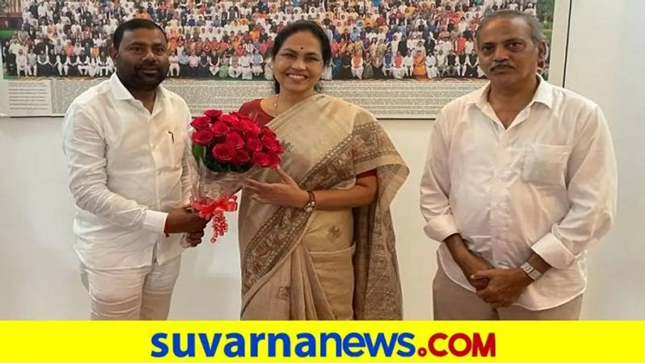 ಕೊಪ್ಪಳ ಜಿಲ್ಲೆಗೆ ಹೆಚ್ಚುವರಿ ರಸಗೊಬ್ಬರ ನೀಡಲು ಕೇಂದ್ರ ಸಚಿವರಿಗೆ ಮನವಿ ಕೊಪ್ಪಳ ಜಿಲ್ಲೆಗೆ ಹೆಚ್ಚುವರಿ ರಸಗೊಬ್ಬರ ನೀಡಲು ಕೇಂದ್ರ ಸಚಿವರಿಗೆ ಮನವಿ