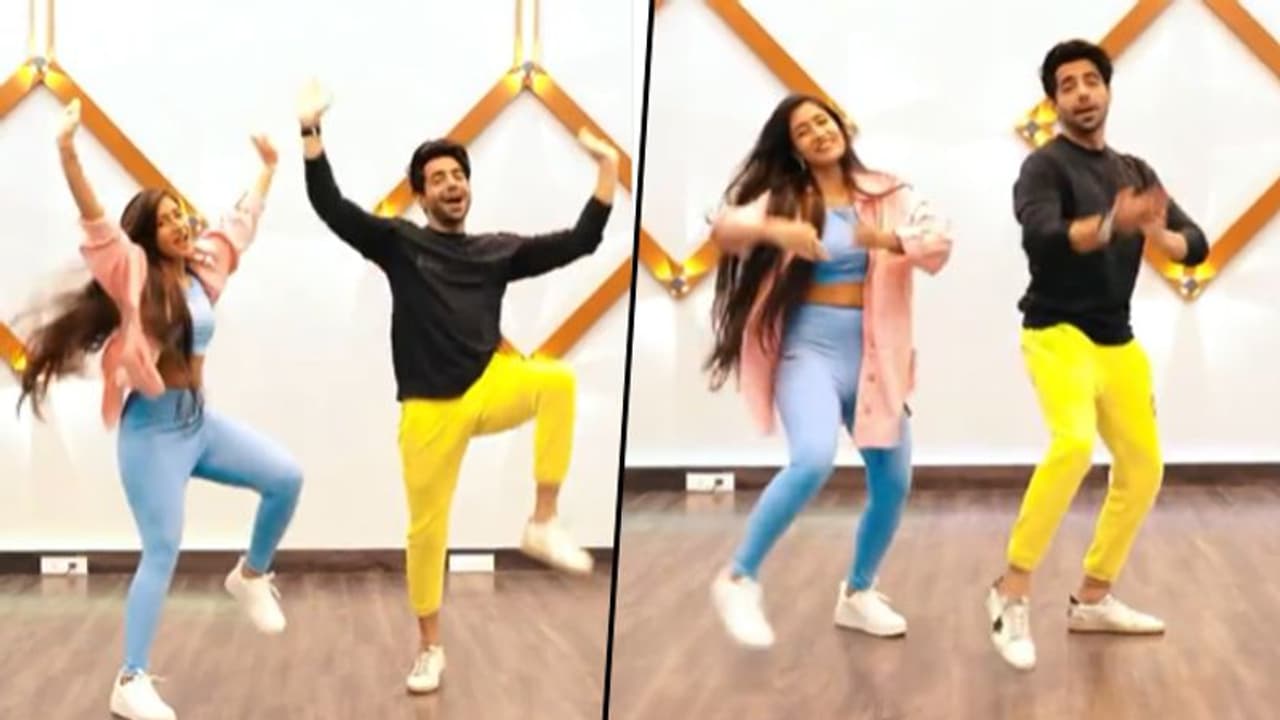 Dhanashree Verma dance on 'Bachpan ka Pyar' song with RJ Aparshakti Khurana; watch video Dhanashree Verma dance on 'Bachpan ka Pyar' song with RJ Aparshakti Khurana; watch video