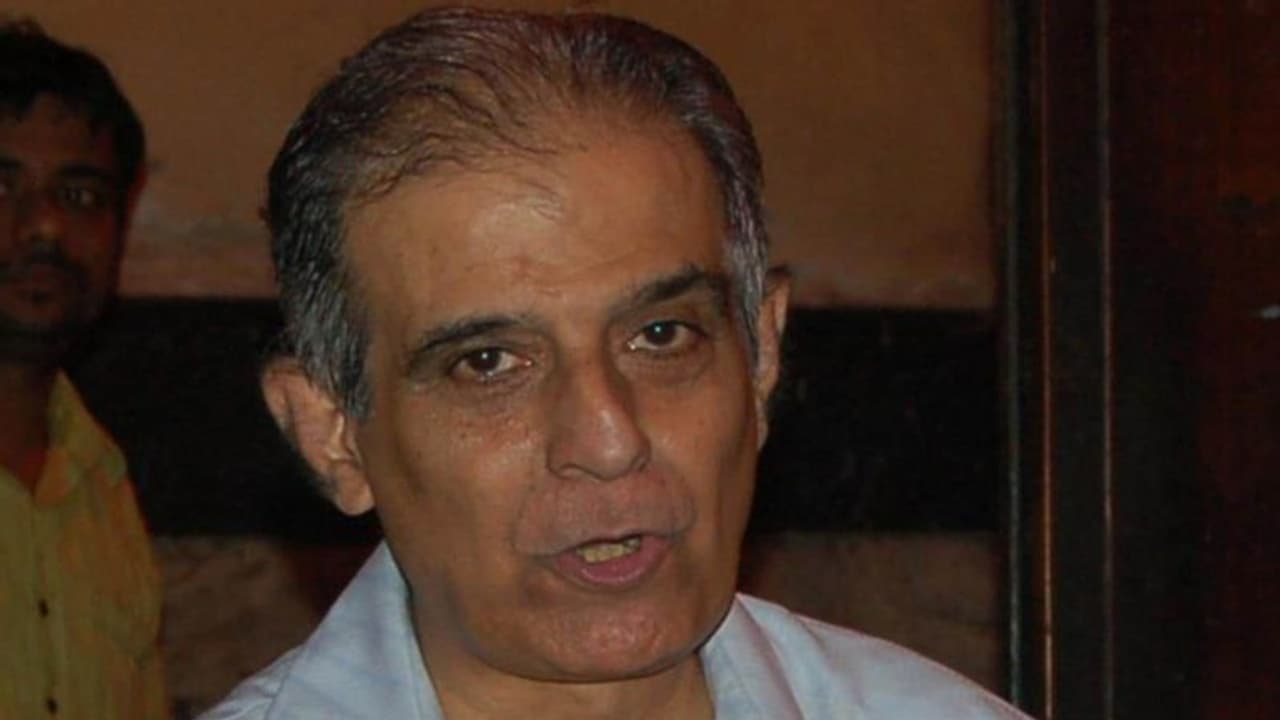 3 दिन से घर में पड़ी थी इस फिल्म क्रिटिक की डेड बॉडी, ऐसे पता चली मौत की खबर, सेलेब्स ने जताया शोक 3 दिन से घर में पड़ी थी इस फिल्म क्रिटिक की डेड बॉडी, ऐसे पता चली मौत की खबर, सेलेब्स ने जताया शोक