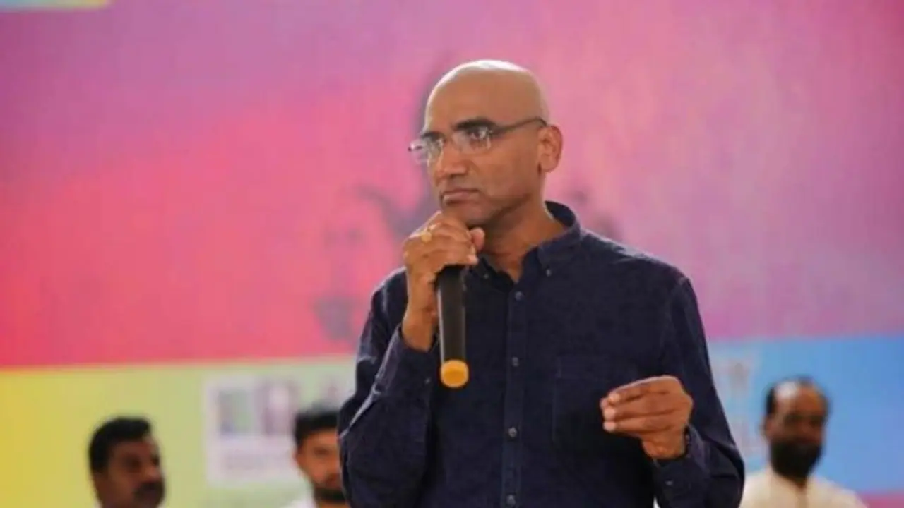 బీఎస్పీ రెండో జాబితా విడుదల.. ట్రాన్స్జెండర్కు టికెట్.. కేసీఆర్ పై ఎవరు పోటీ చేస్తున్నారంటే? బీఎస్పీ రెండో జాబితా విడుదల.. ట్రాన్స్జెండర్కు టికెట్.. కేసీఆర్ పై ఎవరు పోటీ చేస్తున్నారంటే?