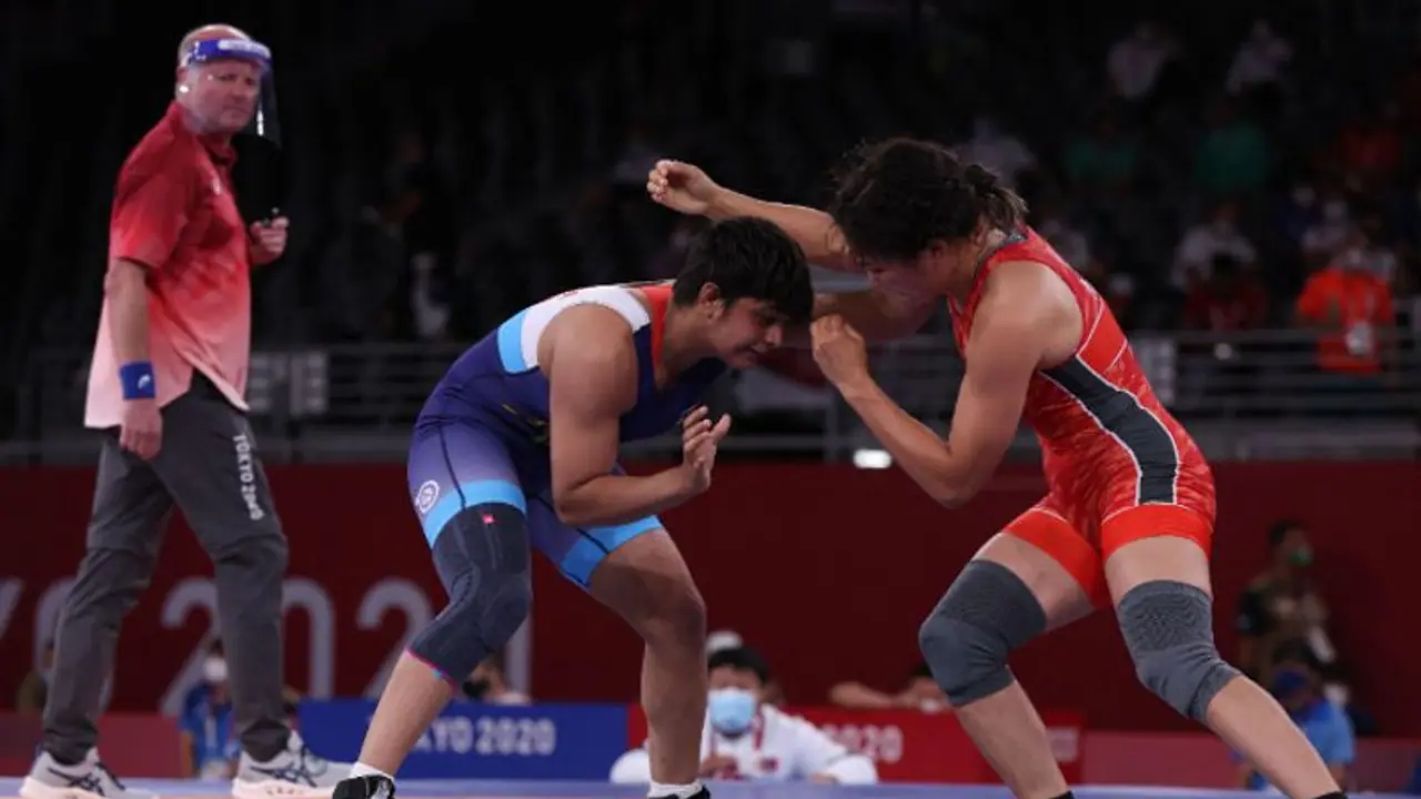 ഒളിംപിക്സ്: ഗുസ്തിയില് തോല്വിയോടെ തുടക്കം; സോനം മാലിക്കിന് അപ്രതീക്ഷിത പരാജയം ഒളിംപിക്സ്: ഗുസ്തിയില് തോല്വിയോടെ തുടക്കം; സോനം മാലിക്കിന് അപ്രതീക്ഷിത പരാജയം