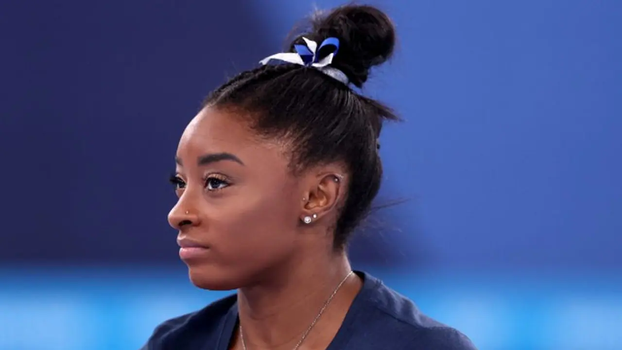 Simone Biles breaks down while testifying sexual abuse against team doctor Larry Nassar Simone Biles breaks down while testifying sexual abuse against team doctor Larry Nassar