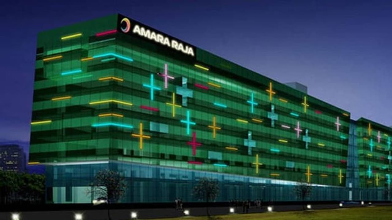 గల్లా జయదేవ్ కుటుంబానికి షాక్.. అమరరాజాలో తక్షణం ఉత్పత్తి నిలిపివేయండి, పీసీబీ ఆదేశాలు గల్లా జయదేవ్ కుటుంబానికి షాక్.. అమరరాజాలో తక్షణం ఉత్పత్తి నిలిపివేయండి, పీసీబీ ఆదేశాలు