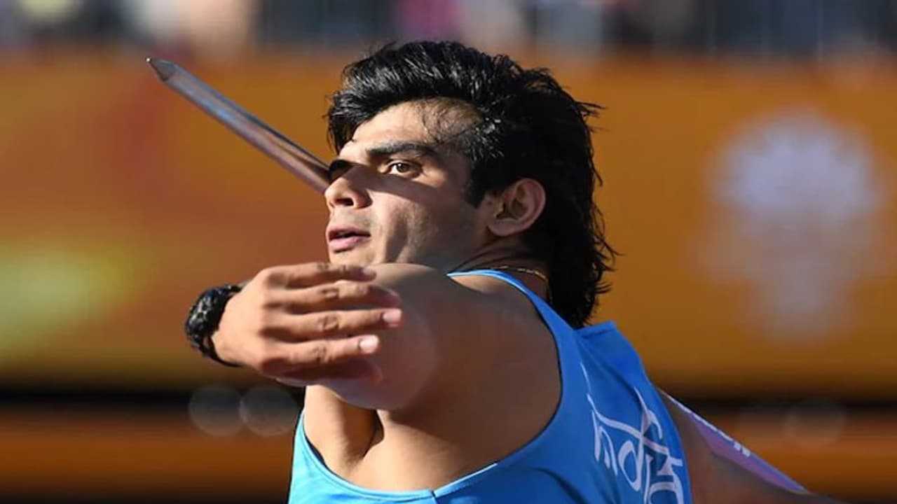 Tokyo Olympics 2020: जेवलिन थ्रोअर नीरज चोपड़ा ने किया कमाल, पहले ही ट्राय में पहुंचे फाइनल में Tokyo Olympics 2020: जेवलिन थ्रोअर नीरज चोपड़ा ने किया कमाल, पहले ही ट्राय में पहुंचे फाइनल में